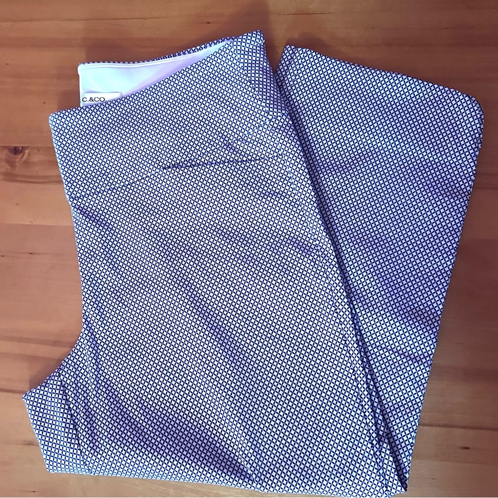 ⚓️NWOT Navy and White Nautical ankle pants, size 12